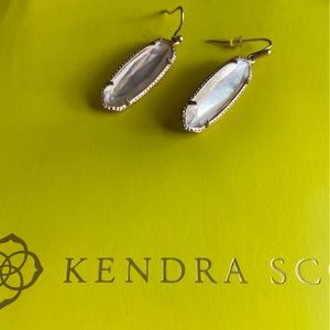 Kendra Scott “skinny” Elle earrings in rose mother of pearl